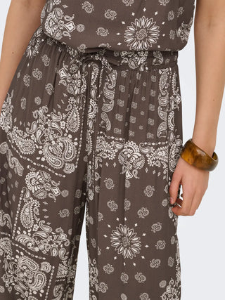 ONLY KAVI PANTALONI WIDE CON STAMPA BANDANA 15373641 CCM