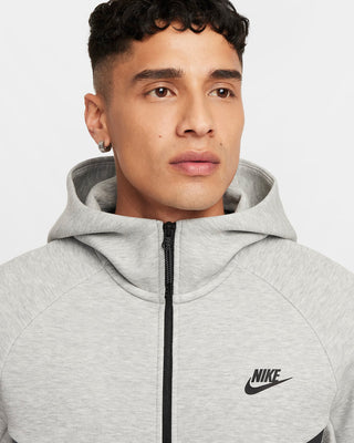 NIKE FELPA TECH CON CAPPUCCIO E ZIP UNISEX ADULTO HV0949 063