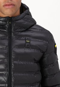 BLAUER CHARLES DOWN JACKET WITH HOOD MEN BLUC02058 006100 999