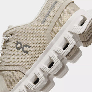 ON SNEAKERS ON CLOUD 6 10060755 050