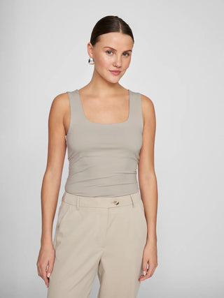 VILA T-SHIRT KENZA SMANICATA CON SCOLLO A U 14089092 SVG