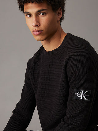 CALVIN KLEIN JEANS MAGLIONE GIROCOLLO CON LOGO SU MANICA UOMO J323989 BEH