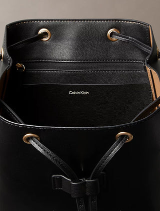 CALVIN KLEIN ZAINO FOIL LOGO FLAP DONNA LV04F3297G 332