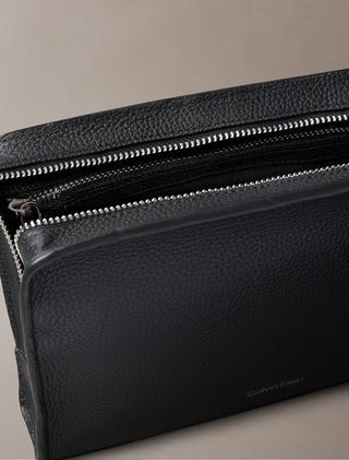 CALVIN KLEIN POCHETTE IN PELLE CK LV04D1153G UB1