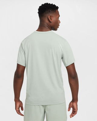 NIKE T-SHIRT CON LOGO UOMO DV9839 370