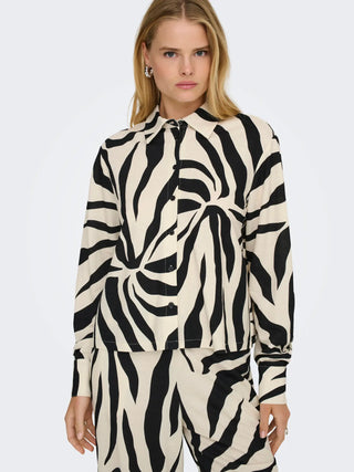 ONLY SAKURA CAMICIA FANTASIA FIORI 15366883 BLK