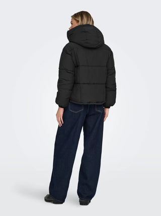 ONLY PIUMINO CORNELIA  CON CAPPUCCIO 15366705 BLK