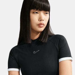 NIKE T-SHIRT MODELLO TOP CON LOGO PICCOLO IO1291 010