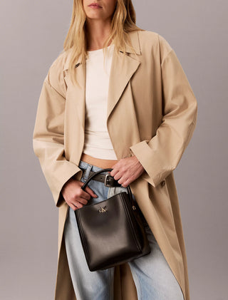 CALVIN KLEIN BORSA A SECCHIO CON TRACOLLA DONNA LV04F3174G 001
