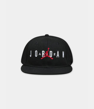 NIKE JORDAN CAPPELLO CON LOGO 9A0128 023