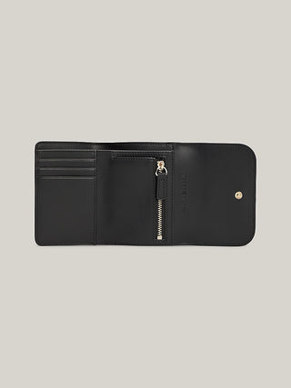 TOMMY HILFIGER HERITAGE SADDLE BAG AW16579 BDS