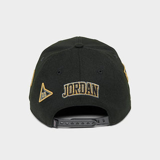 NIKE JORDAN CAPPELLO CON VISIERA CON LOGO JR 9A0993 K5X