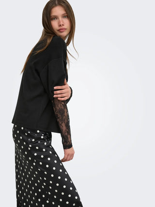 ONLY T-SHIRT TAHLIA CON MANICA IN PIZZO 15381333 BLK