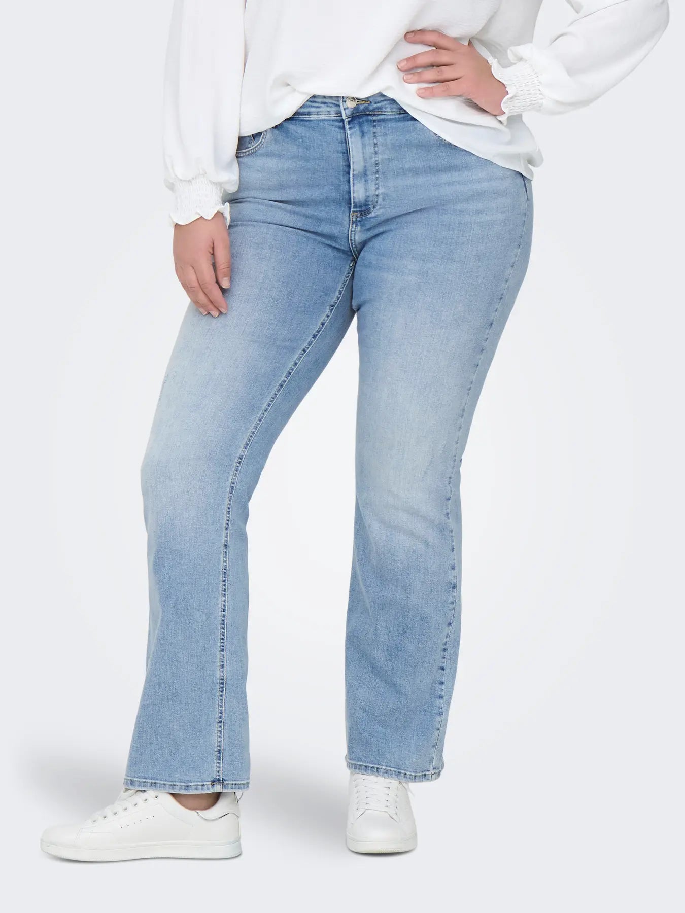 ONLY Carmakoma CARMADDIE - Jeans mom f - light blue denim/carta da zucchero - Zalando ONLY Carmakoma CARMADDIE - Jeans mom f - light blue denim/carta da zucchero - Zalando