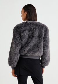 ONLY BOMBER MANNY IN PELLICCIA DONNA(THUNDERSTORM) 15322405 TDS