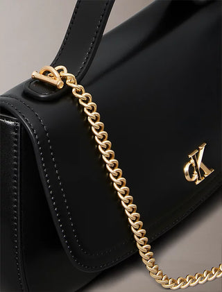CALVIN KLEIN BORSA TOP HANDLE CON CATENA DONNA LV04F3282G YIH