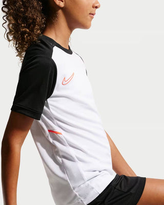 NIKE T-SHIRT IN DRI-FIT JR HJ3716 105