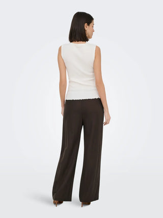 JACQUELINE DE YONG LESLIE PANTALACCIO LARGO 15374331 CCB