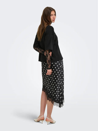 ONLY T-SHIRT TAHLIA CON MANICA IN PIZZO 15381333 BLK