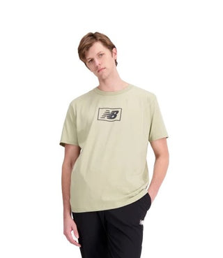 NEW BALANCE M T-SHIRT ESSENTIALS LOGO MT33512FUG