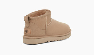 UGG W CLASSIC ULTRA MINI 1116109